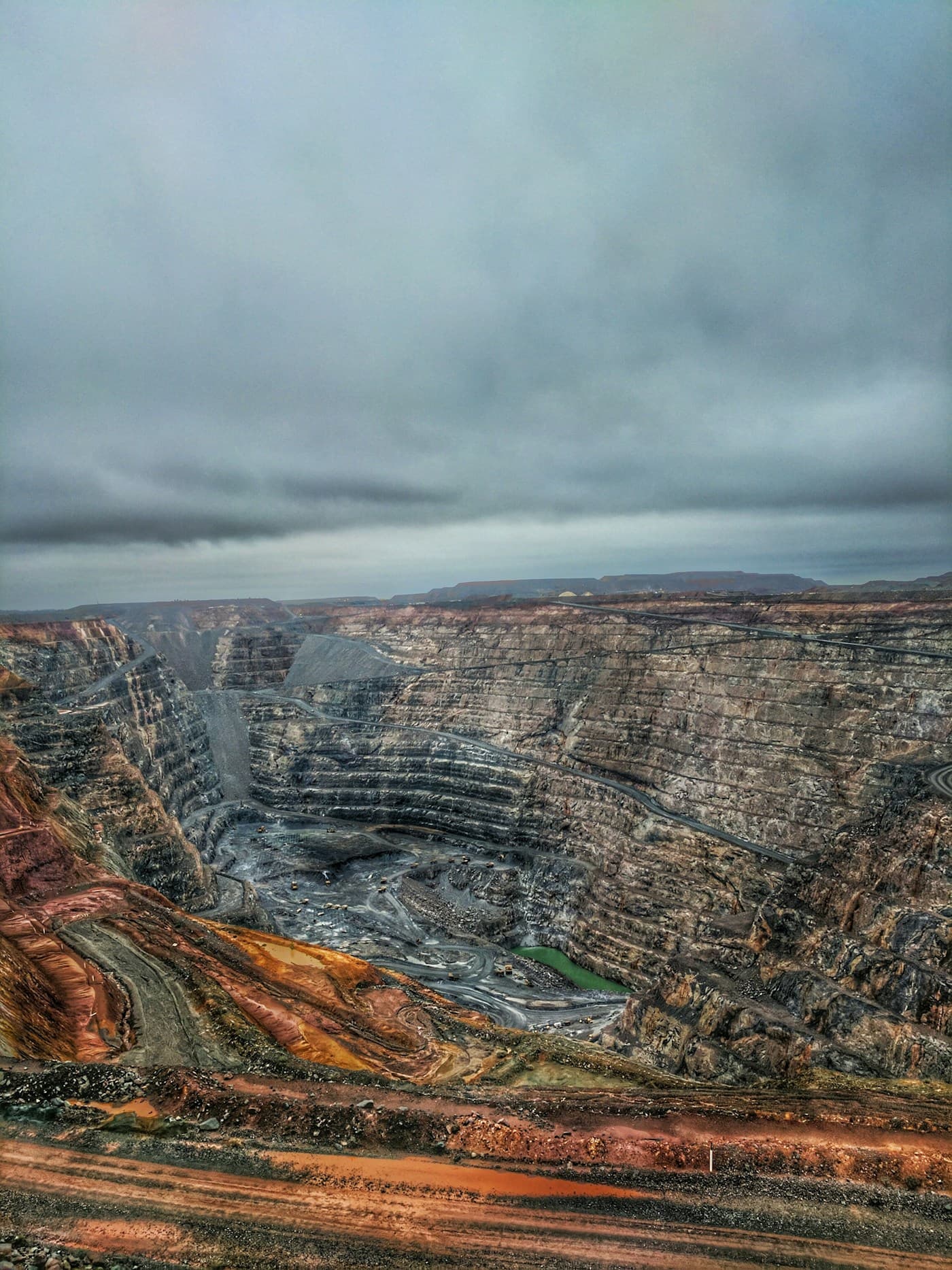 Site d'extraction minière à ciel ouvert exploité par Evox Mineral Trading, Maroc